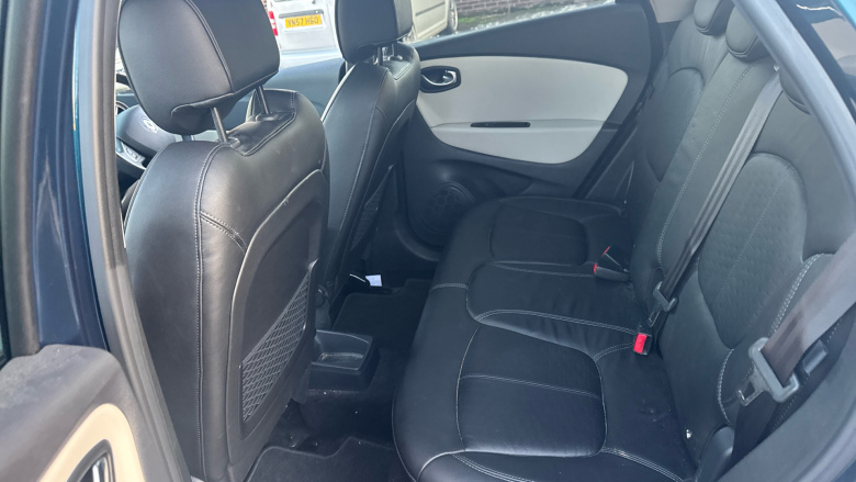 Renault Captur 1.5 dCi 90 Signature X Nav 5dr Diesel Hatchback